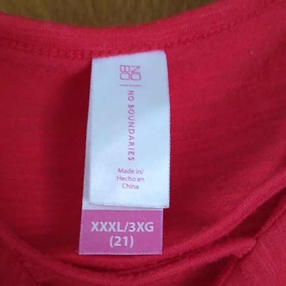 Women's top - Picture 2 of 5